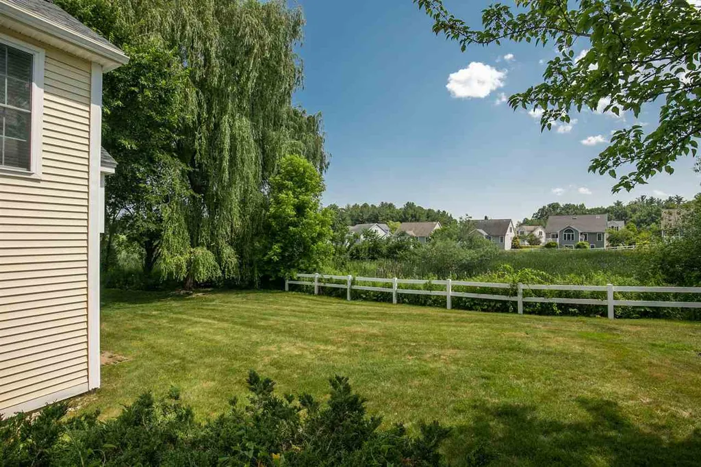 16 Augusta Way Dover NH 03820