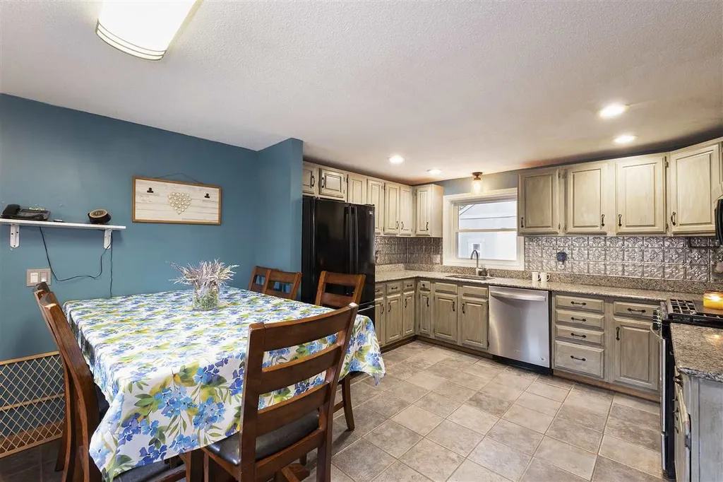 56 Brookside Road Newbury NH 03255