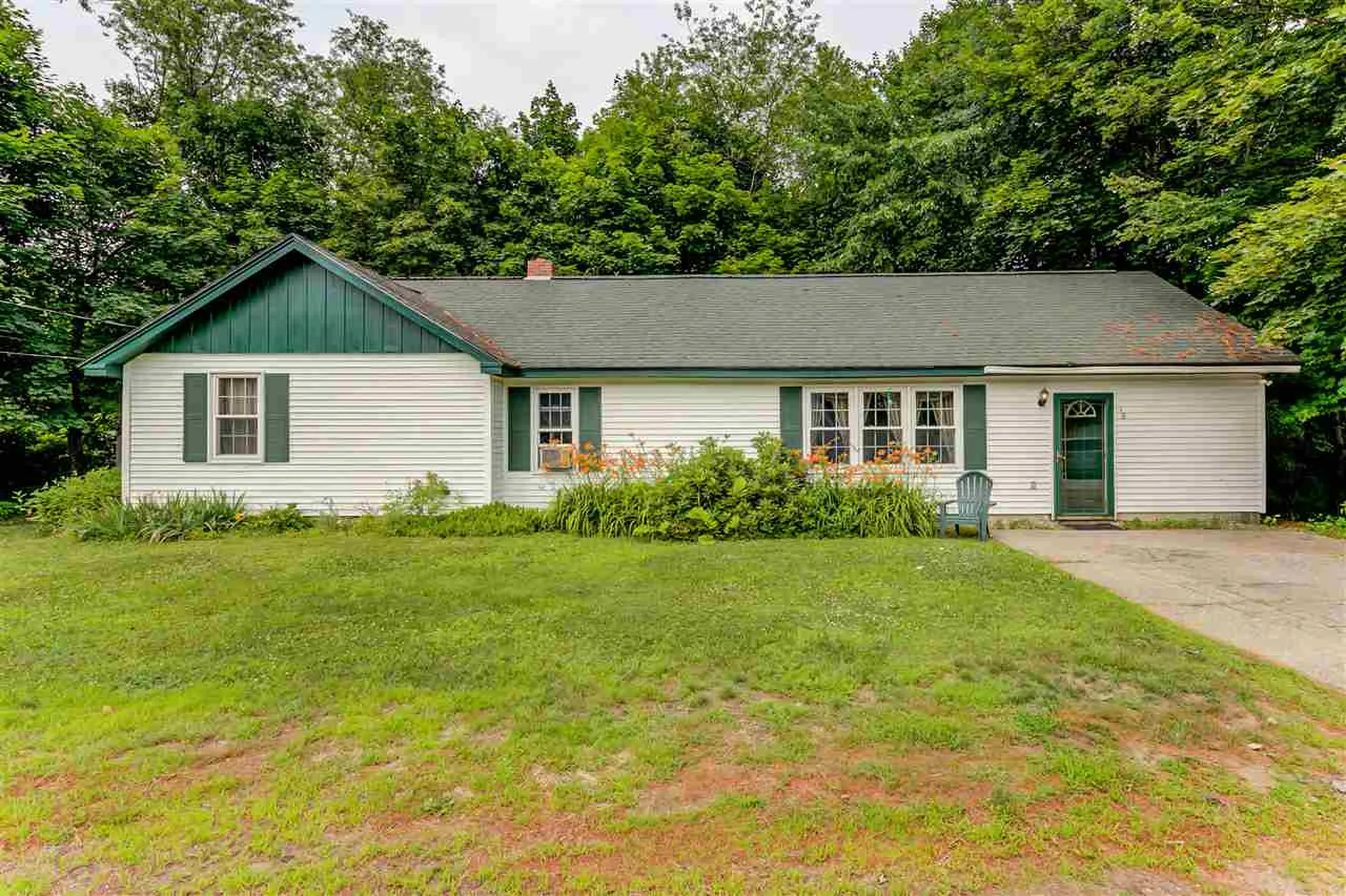 18 Farrington Avenue Conway NH 03818