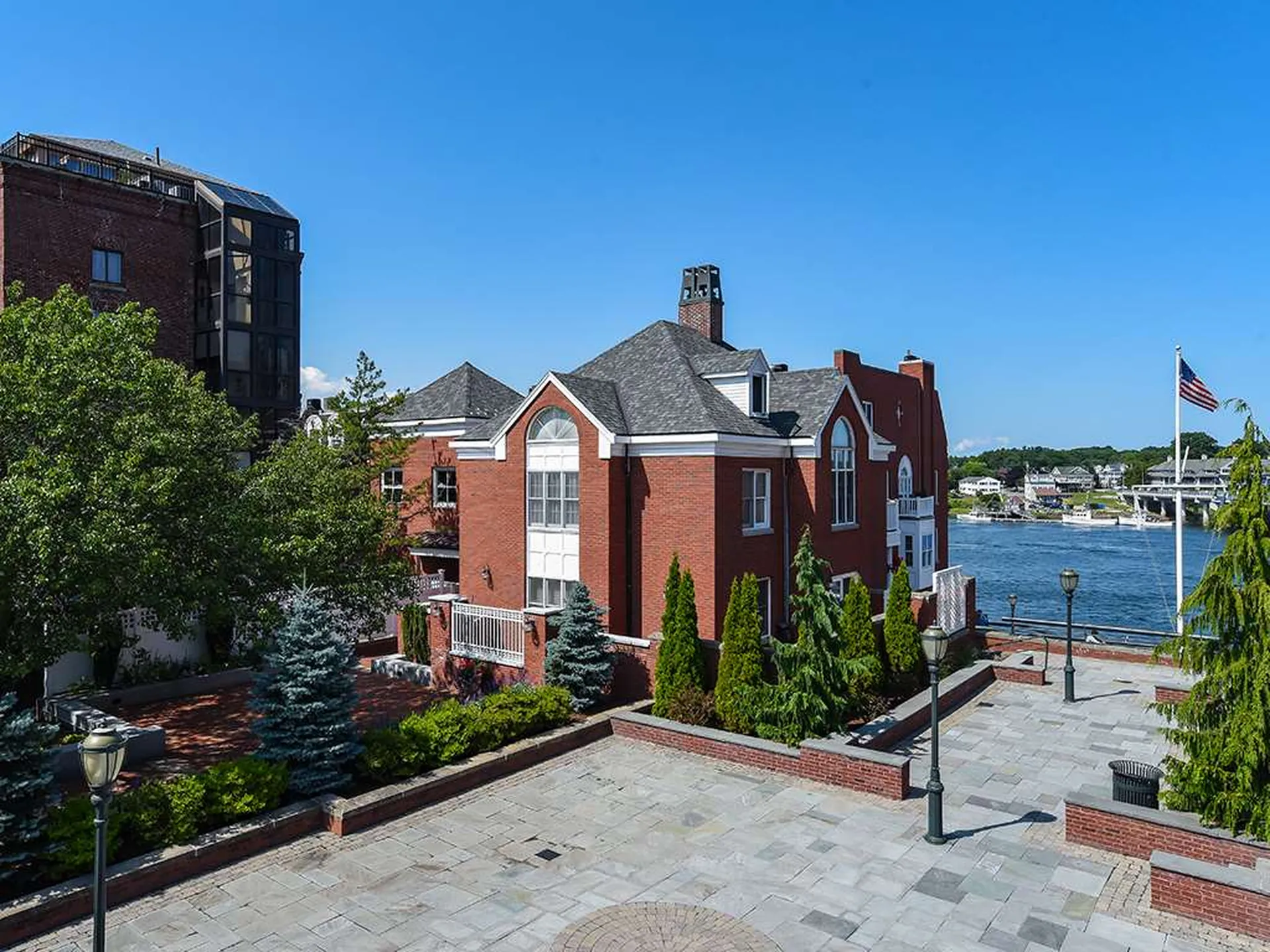 135 Bow Street Portsmouth NH 03801