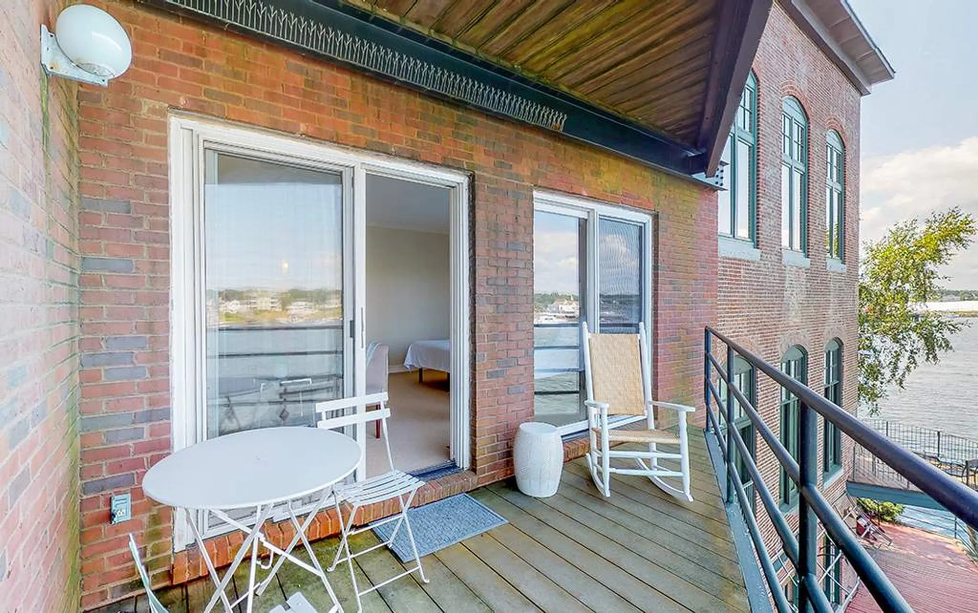 135 Bow Street Portsmouth NH 03801