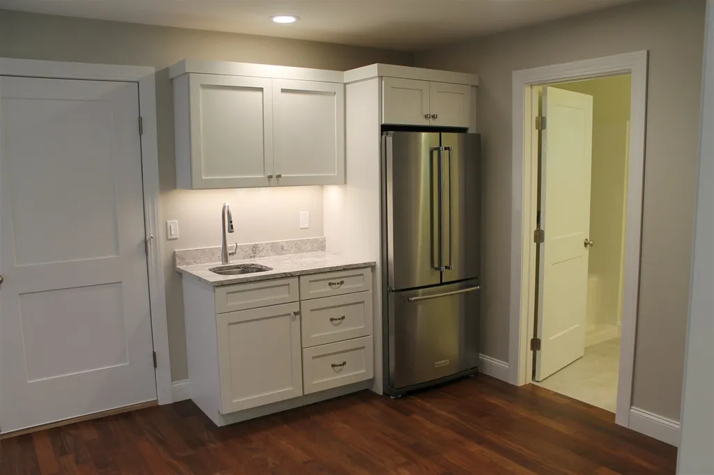 8 Maple Avenue Rye NH 03870