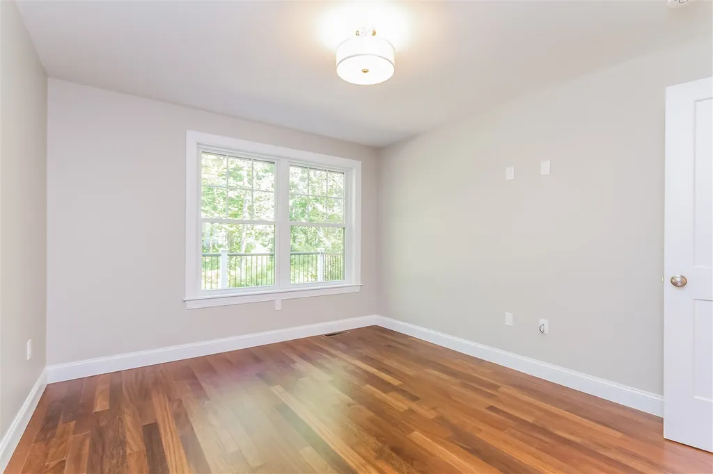 8 Maple Avenue Rye NH 03870