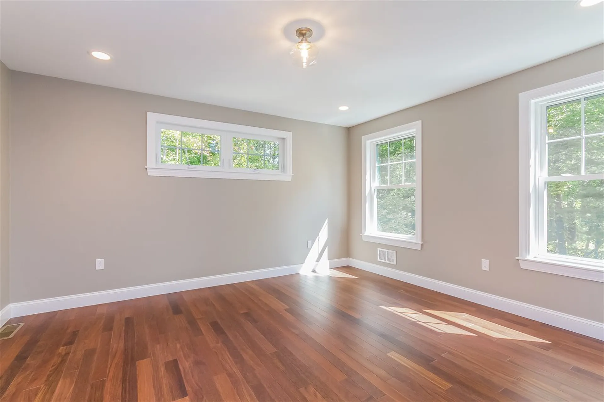8 Maple Avenue Rye NH 03870