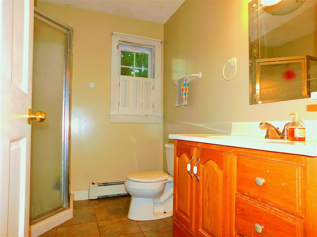 13 Meadow Road Harrisville NH 03450