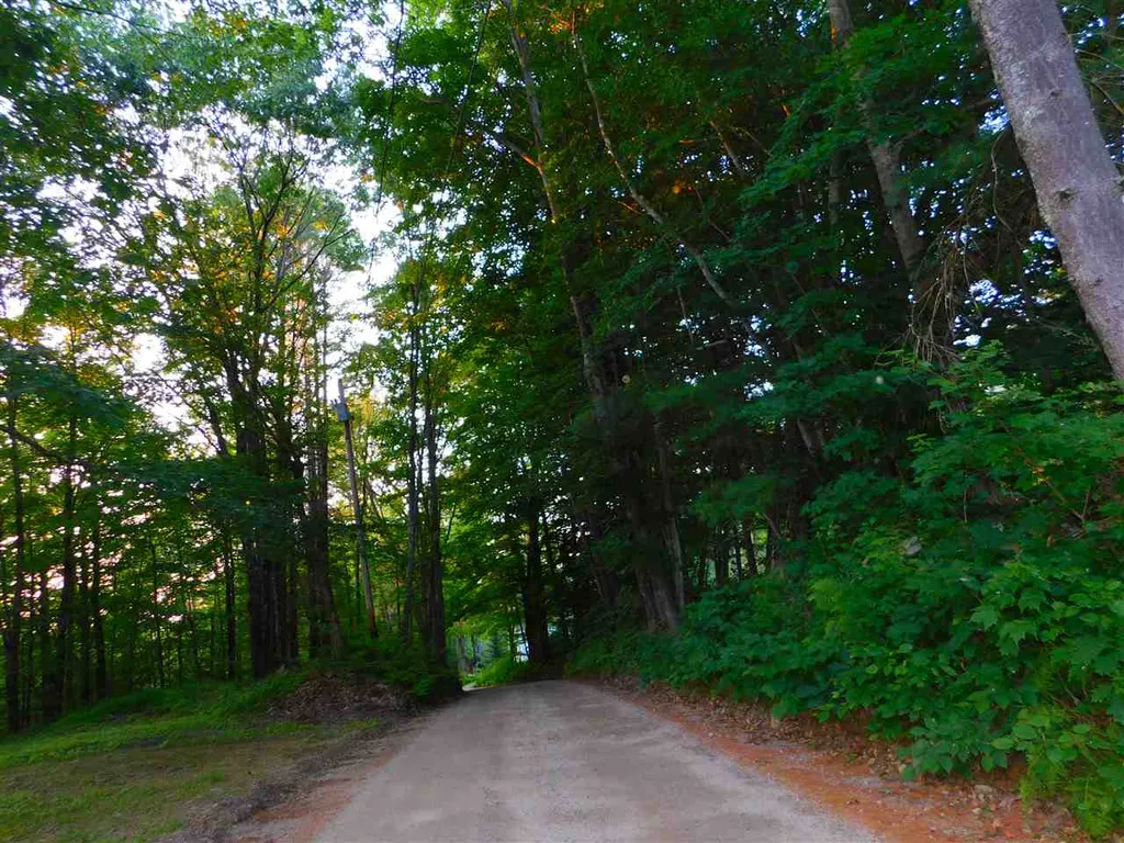 13 Meadow Road Harrisville NH 03450