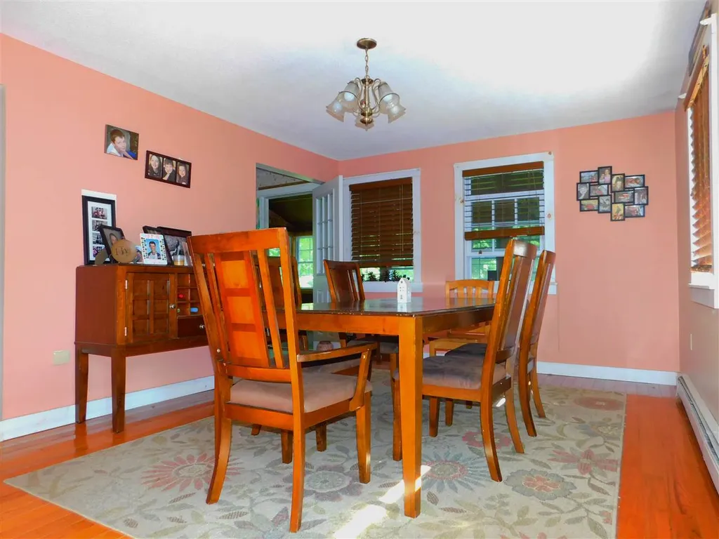 13 Meadow Road Harrisville NH 03450