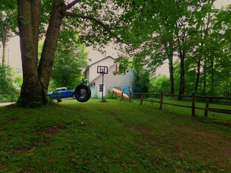 13 Meadow Road Harrisville NH 03450