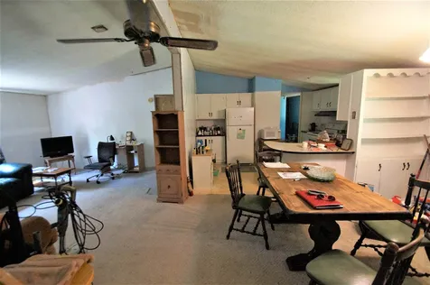 60 Spruce Road Danville NH 03819