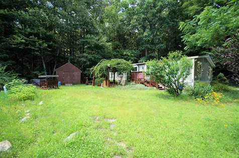 60 Spruce Road Danville NH 03819
