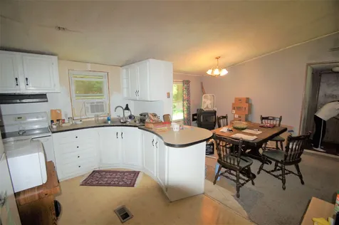 60 Spruce Road Danville NH 03819