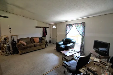 60 Spruce Road Danville NH 03819