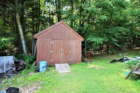 60 Spruce Road Danville NH 03819