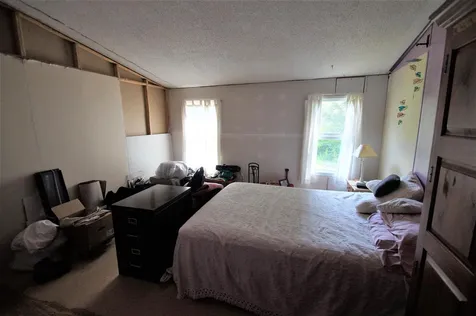 60 Spruce Road Danville NH 03819