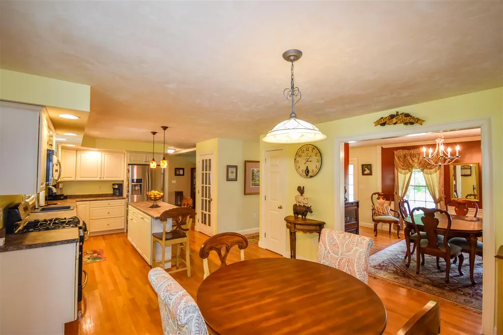 38 Hickory Lane Somersworth NH 03878