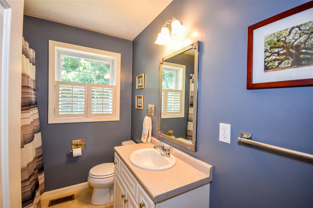 38 Hickory Lane Somersworth NH 03878