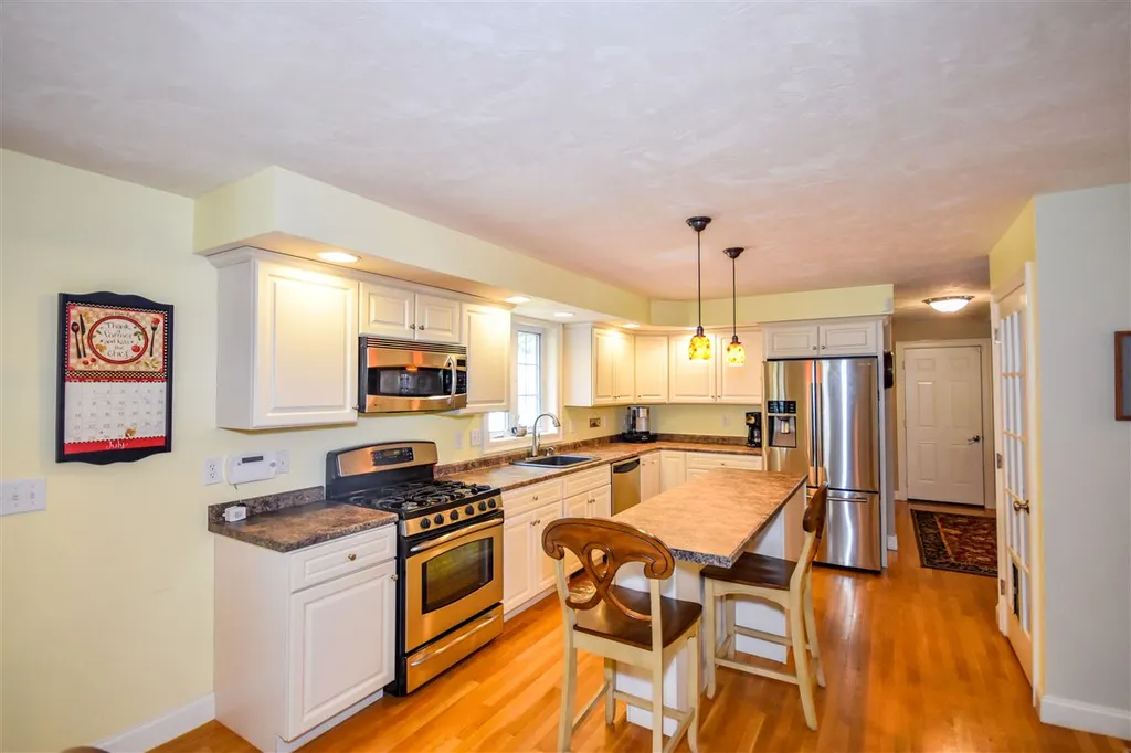 38 Hickory Lane Somersworth NH 03878
