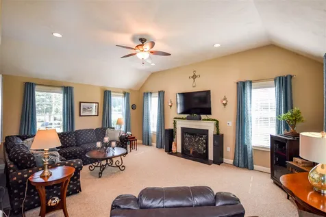 38 Hickory Lane Somersworth NH 03878