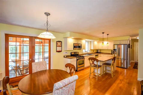 38 Hickory Lane Somersworth NH 03878