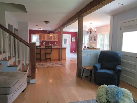 18 Cross Street Newfane VT 05345