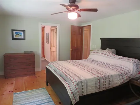 18 Cross Street Newfane VT 05345