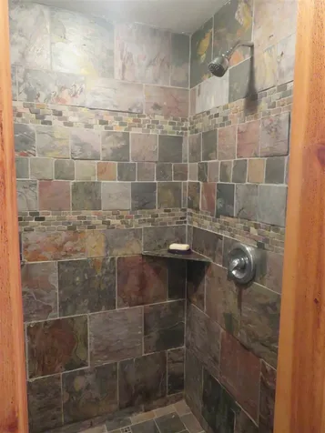 18 Cross Street Newfane VT 05345