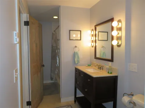 18 Cross Street Newfane VT 05345
