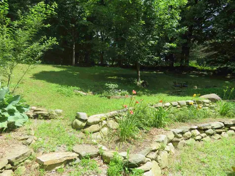 18 Cross Street Newfane VT 05345