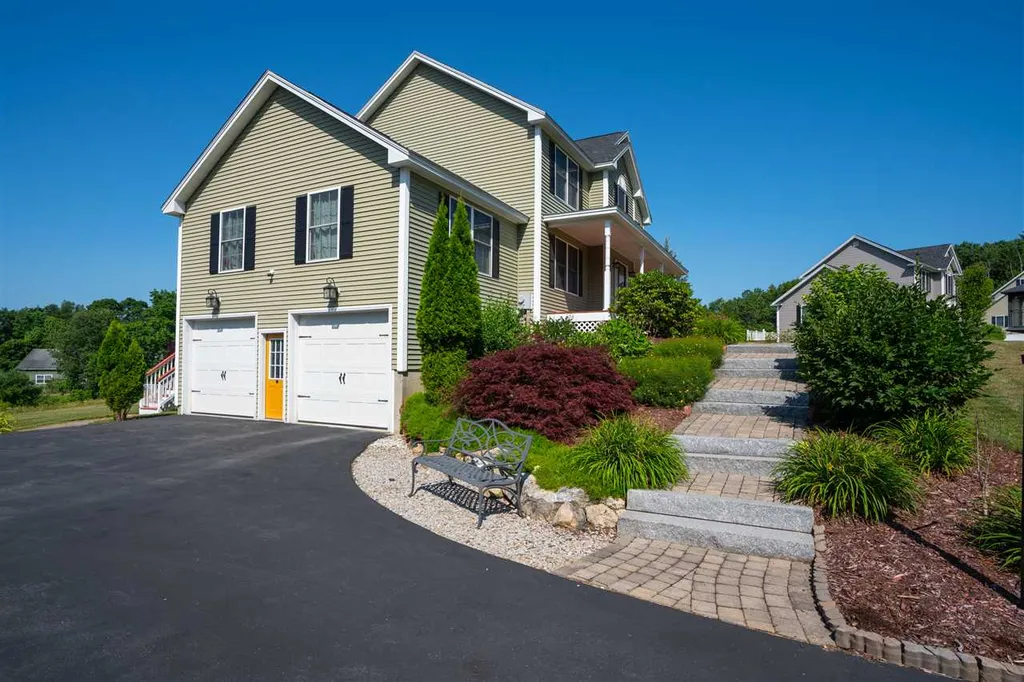 7 South Hills Drive Bedford NH 03110