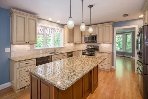 20 Ticklefancy Lane Salem NH 03079