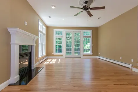 20 Ticklefancy Lane Salem NH 03079