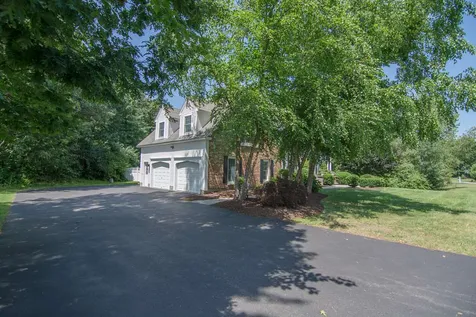 20 Ticklefancy Lane Salem NH 03079