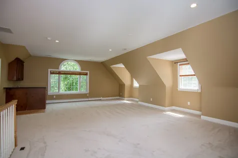 20 Ticklefancy Lane Salem NH 03079