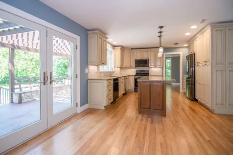 20 Ticklefancy Lane Salem NH 03079