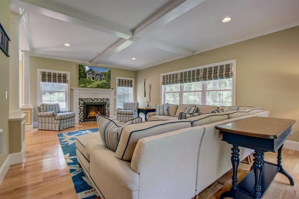 57 Nason Road Hampton Falls NH 03844