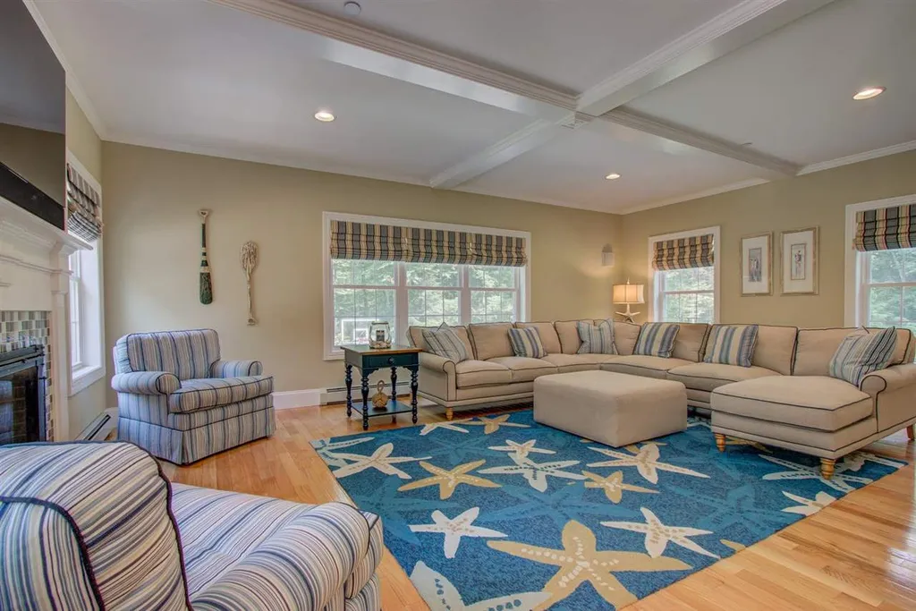 57 Nason Road Hampton Falls NH 03844