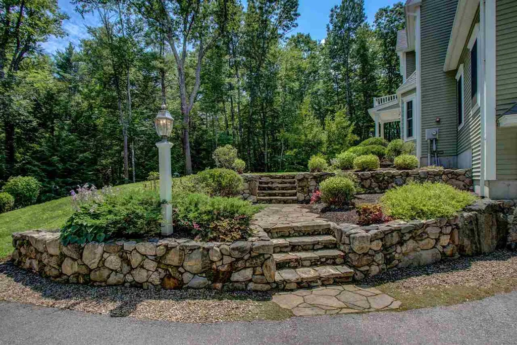 57 Nason Road Hampton Falls NH 03844