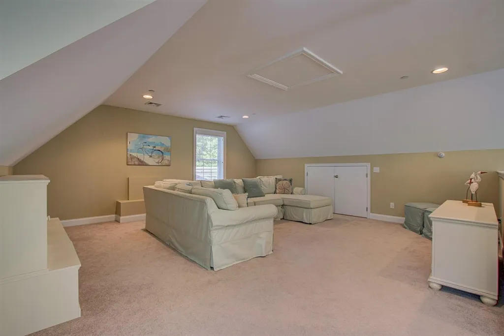 57 Nason Road Hampton Falls NH 03844