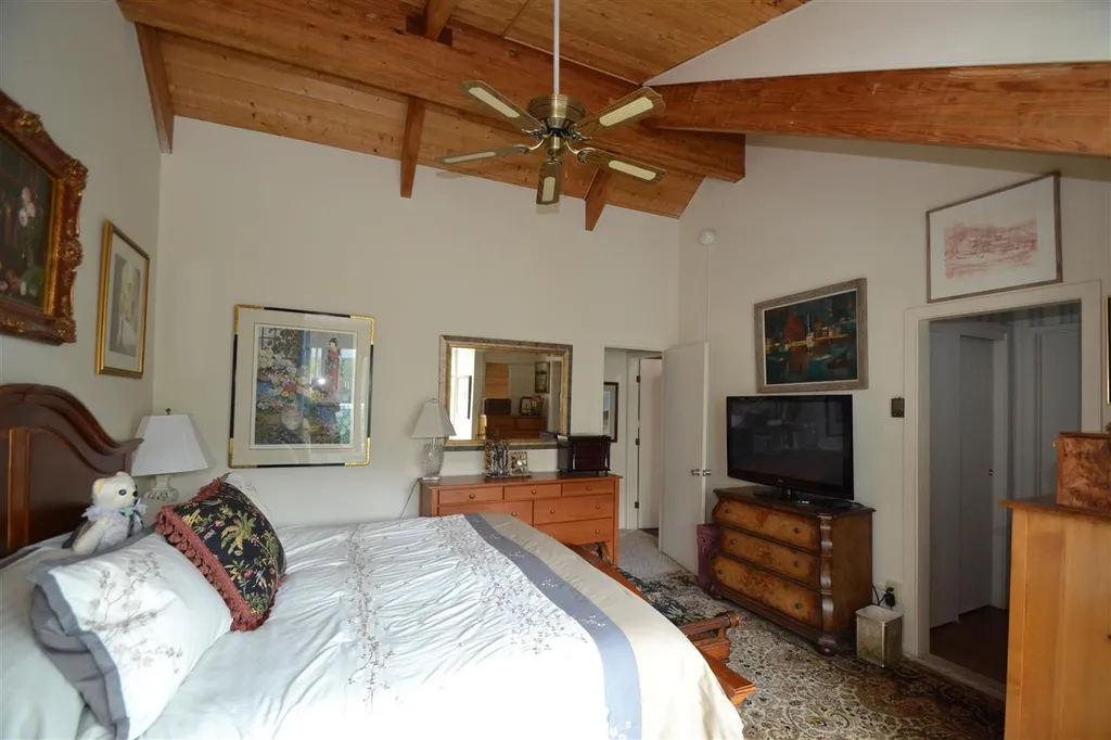 102 Bridges Resort Road Warren VT 05674