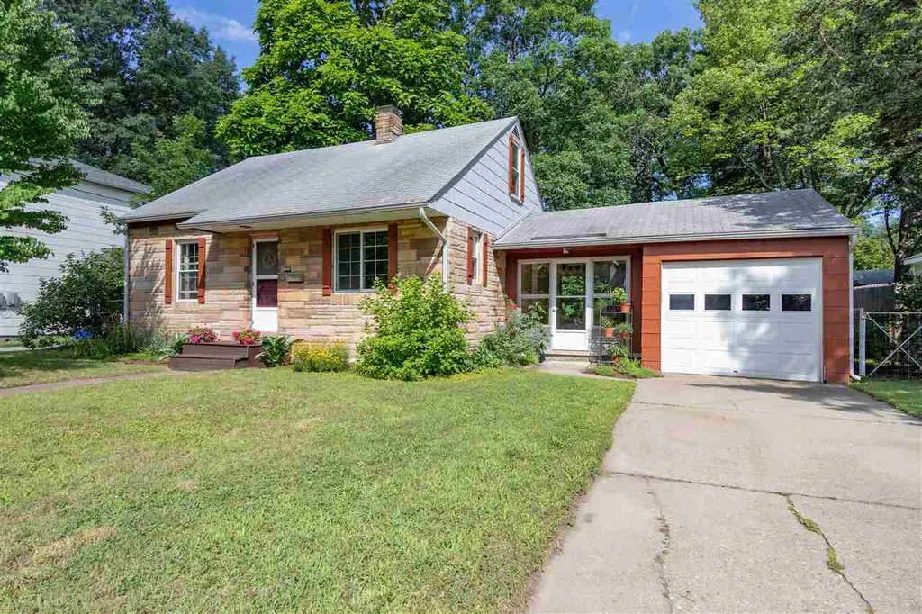 90 Woodlawn Road Burlington VT 05408