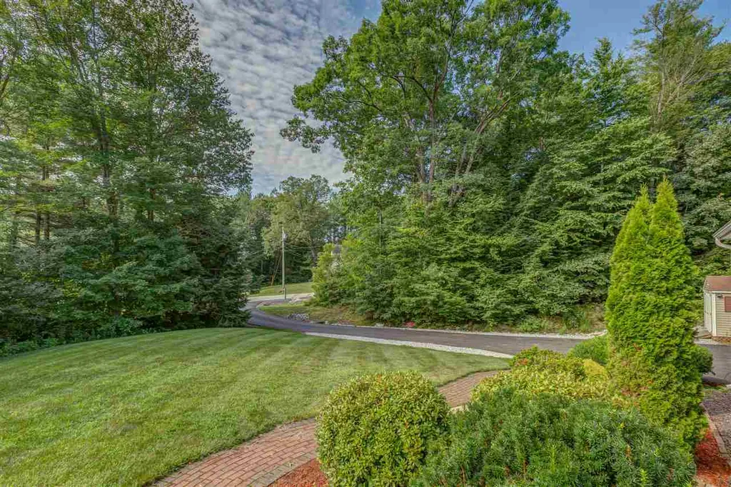 183 Annand Drive Milford NH 03055
