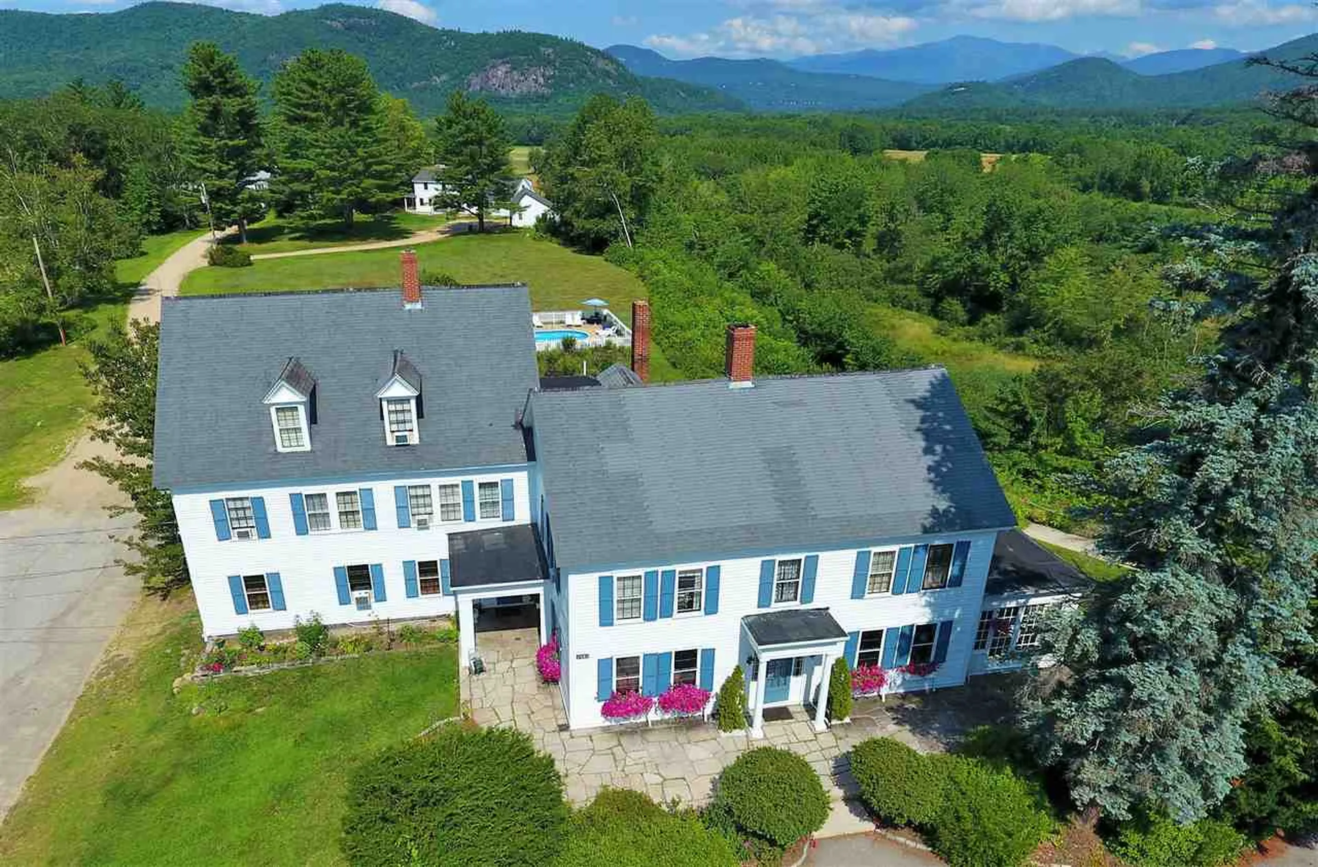 3582 White Mountain Highway Conway NH 03860