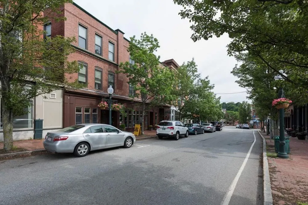57 Main Street Amesbury MA 01913