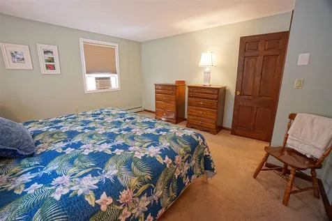 7 Donna Lane Raymond NH 03077