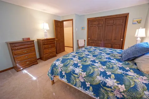 7 Donna Lane Raymond NH 03077