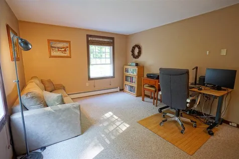 7 Donna Lane Raymond NH 03077