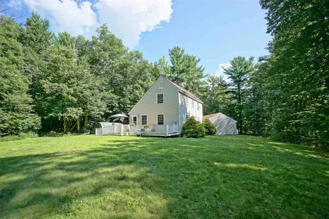 7 Donna Lane Raymond NH 03077