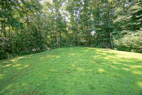 7 Donna Lane Raymond NH 03077