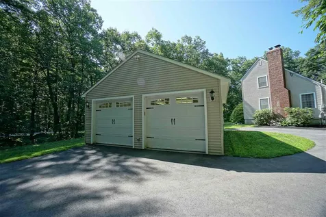 7 Donna Lane Raymond NH 03077