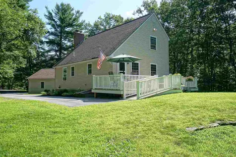 7 Donna Lane Raymond NH 03077